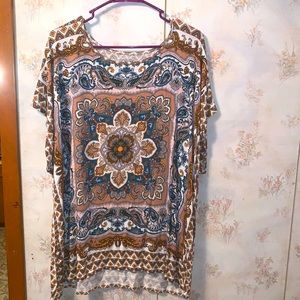 Women’s plus size top